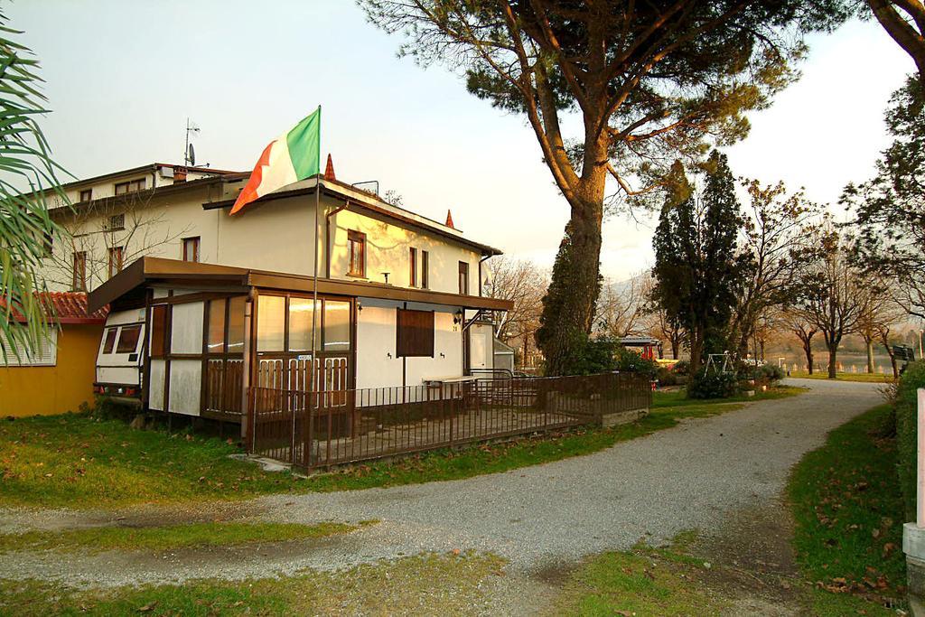 Camping Hotel Au Lac De Como Sorico Exterior foto